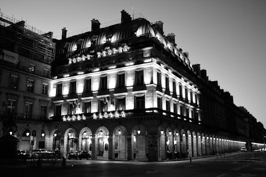 Sleep in Parisian Legends at Hôtel Balzac, Paris